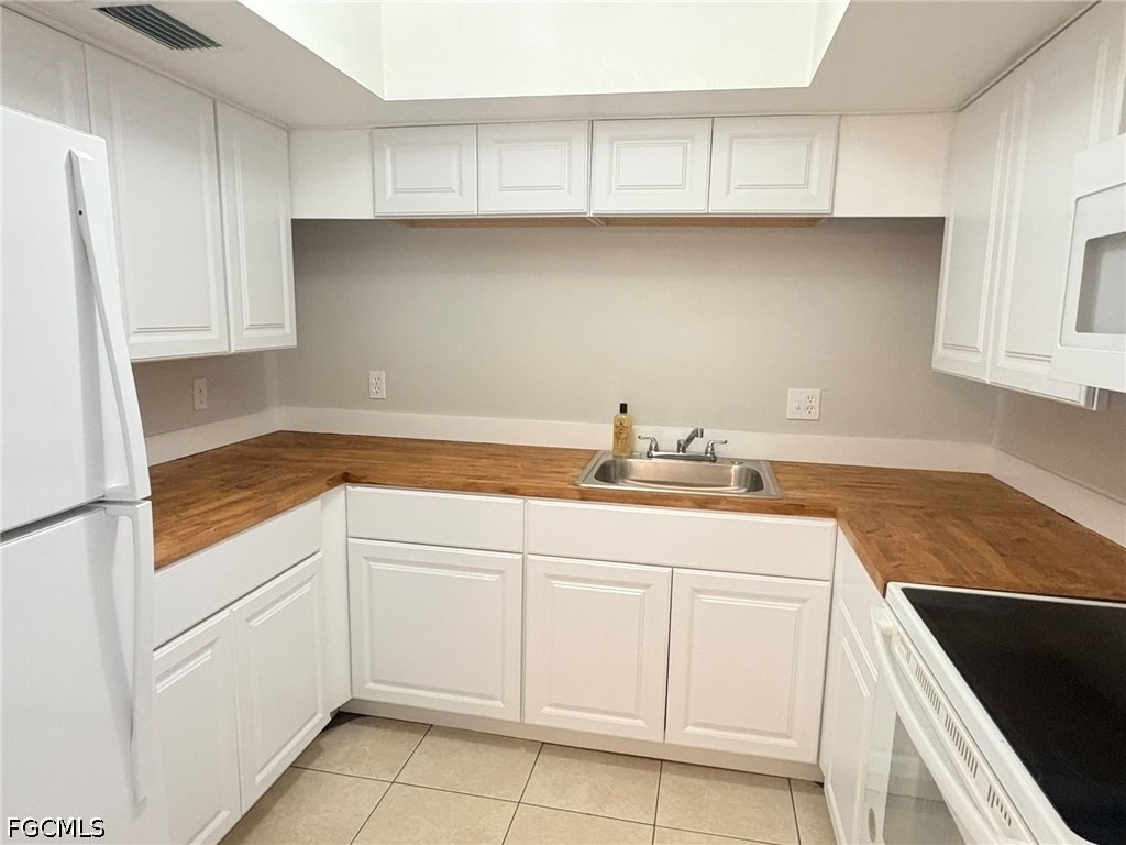 1830 Maravilla Avenue - Photo 3