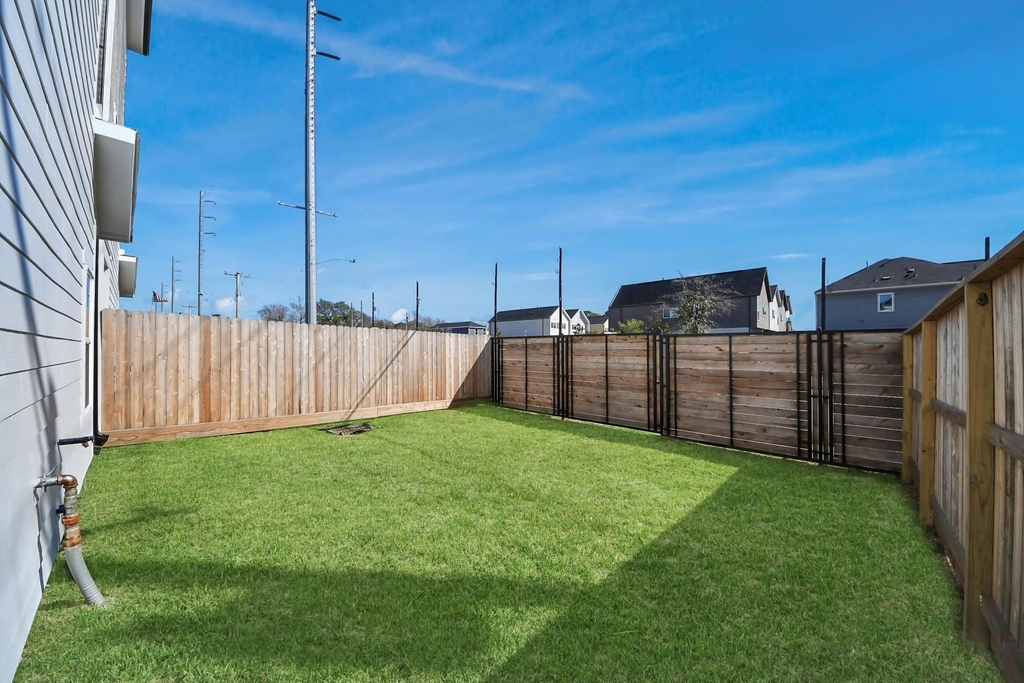 1102 Mansfield Street - Photo 32