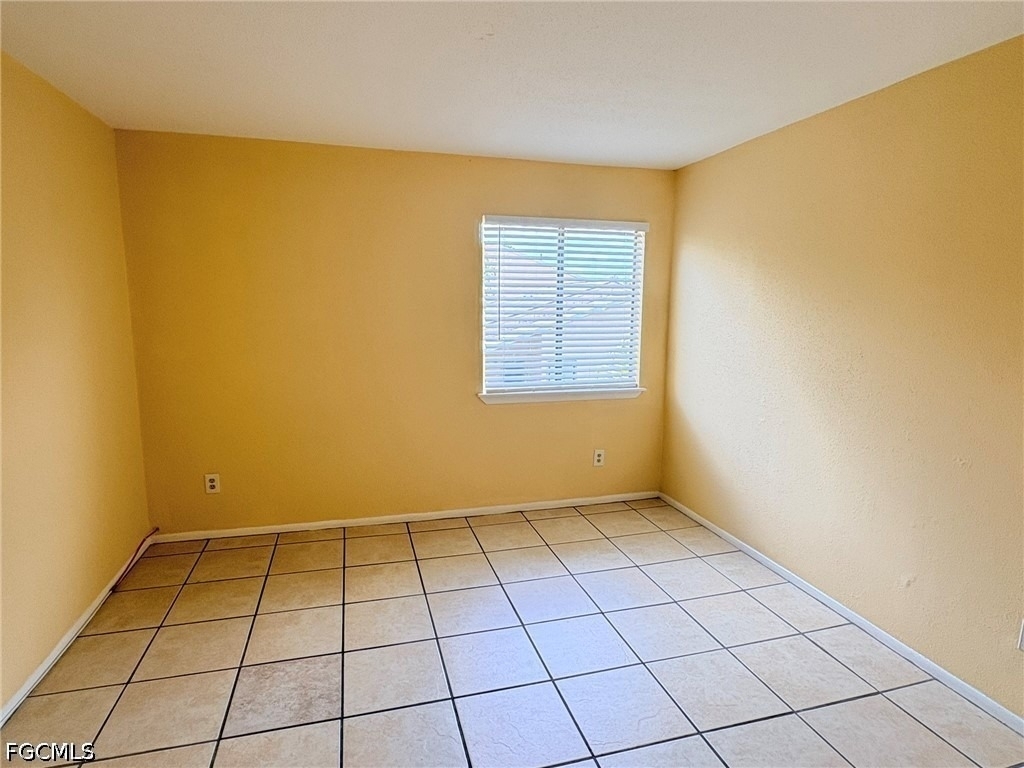 2905 Winkler Avenue - Photo 6