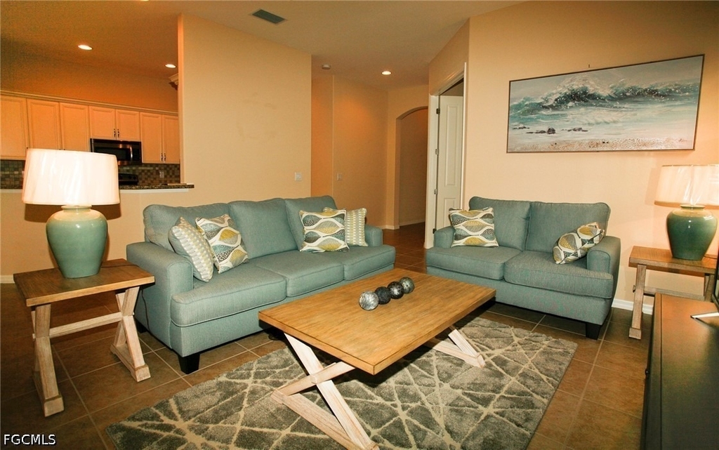 11070 Esteban Drive - Photo 3