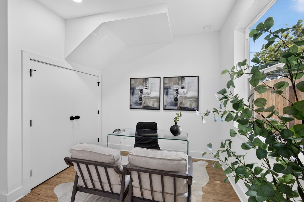 835 Rachel Street - Photo 5