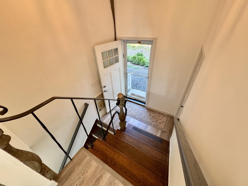 22 Hillside - Photo 21