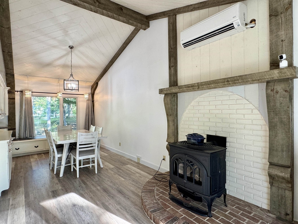22 Hillside - Photo 7