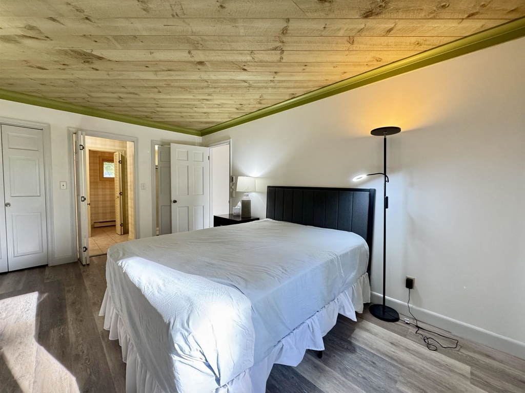 22 Hillside - Photo 17