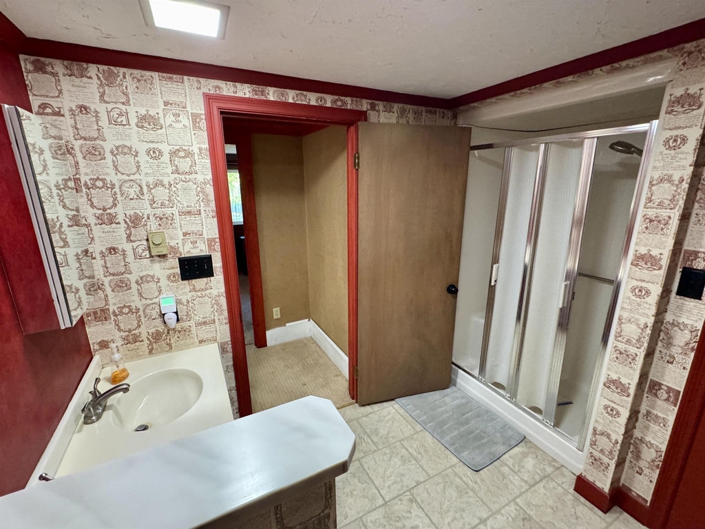 22 Hillside - Photo 35