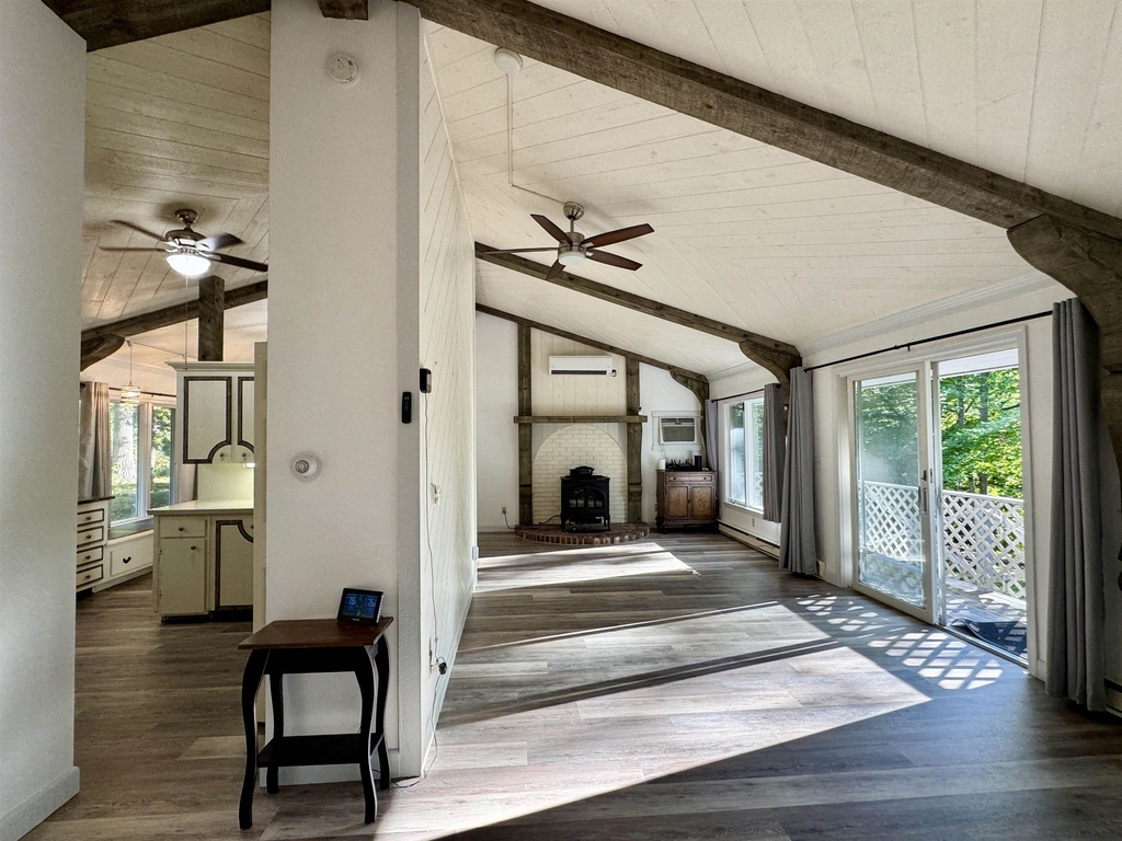 22 Hillside - Photo 15
