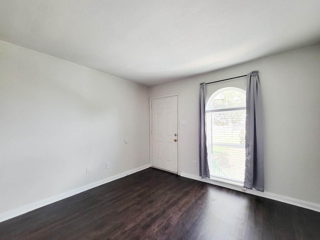 101 Brookside Lane - Photo 1