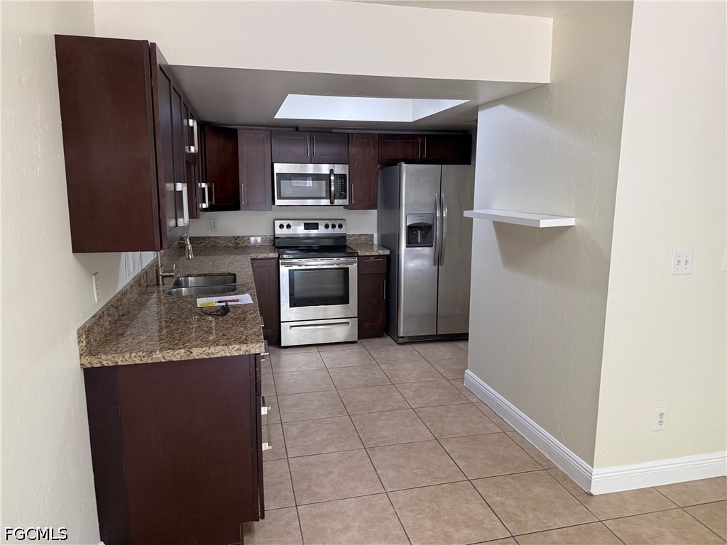 1225 Se 24th Avenue - Photo 3