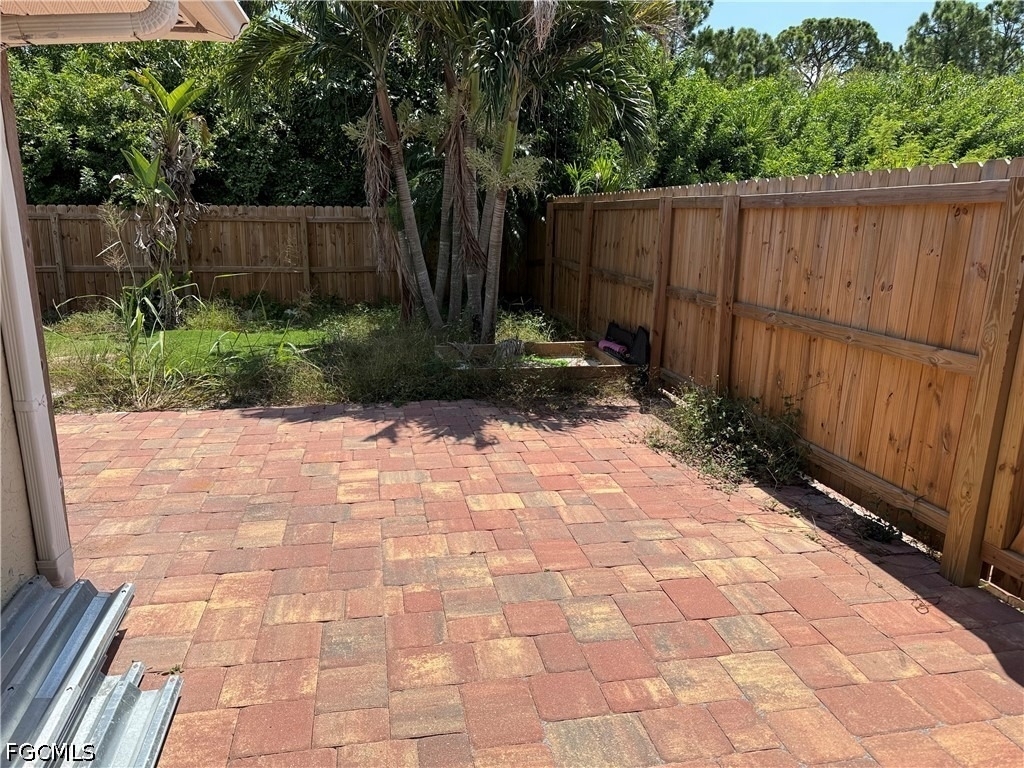 1225 Se 24th Avenue - Photo 16