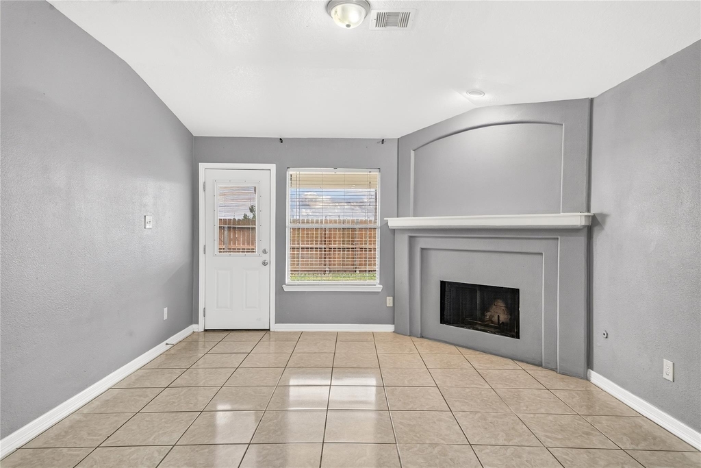 10515 Evergreen Street - Photo 8
