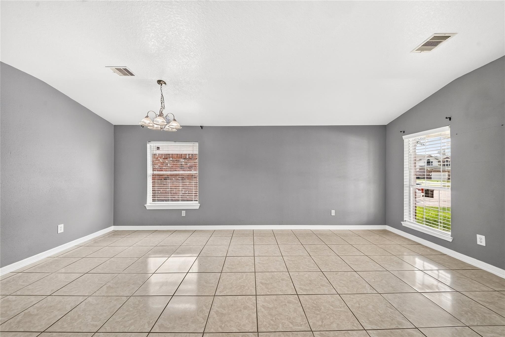 10515 Evergreen Street - Photo 6