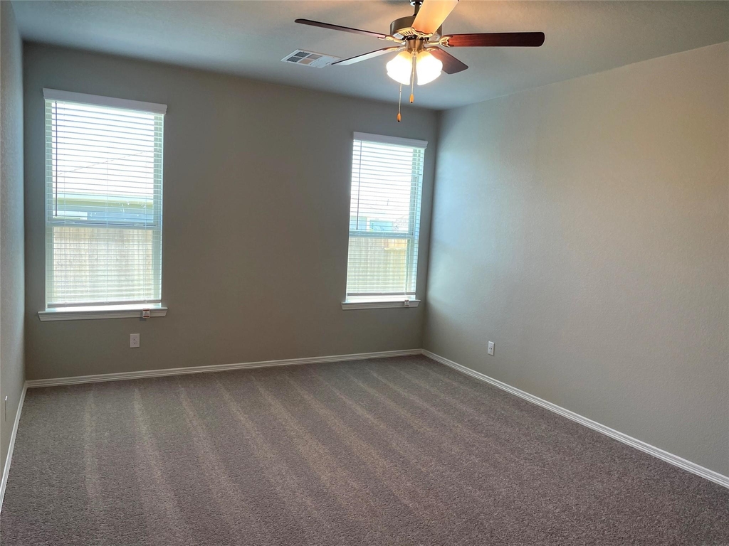 25530 Valverdant Court - Photo 7