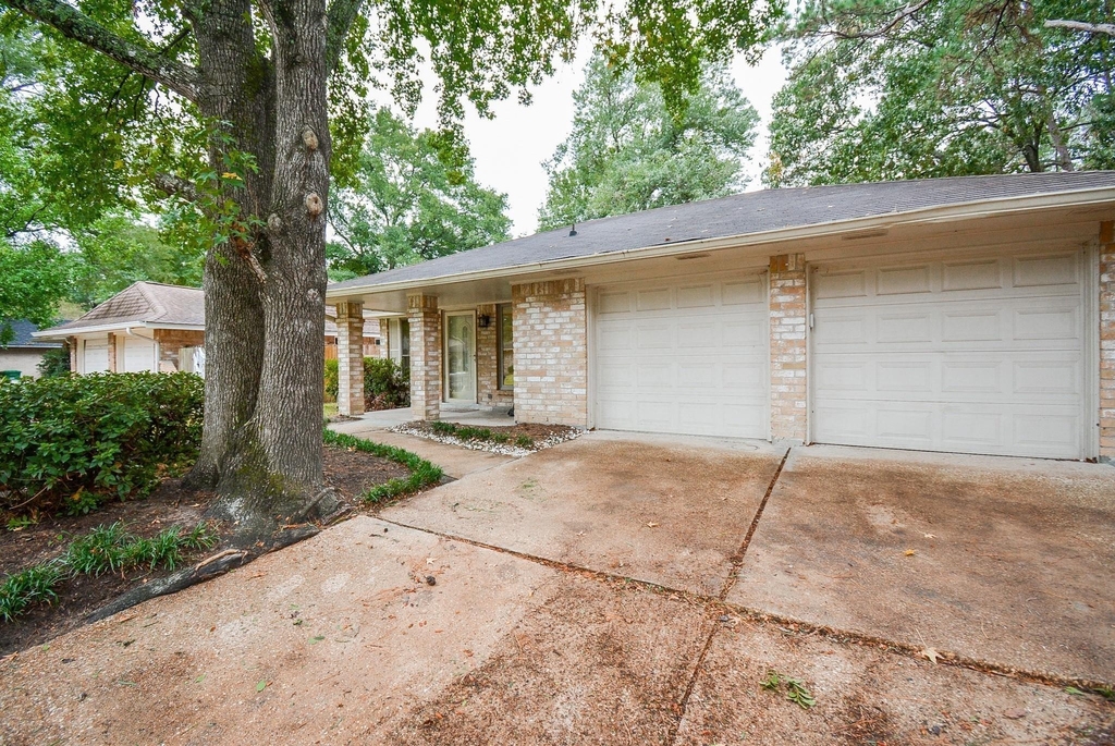 2506 Meandering Trail - Photo 2