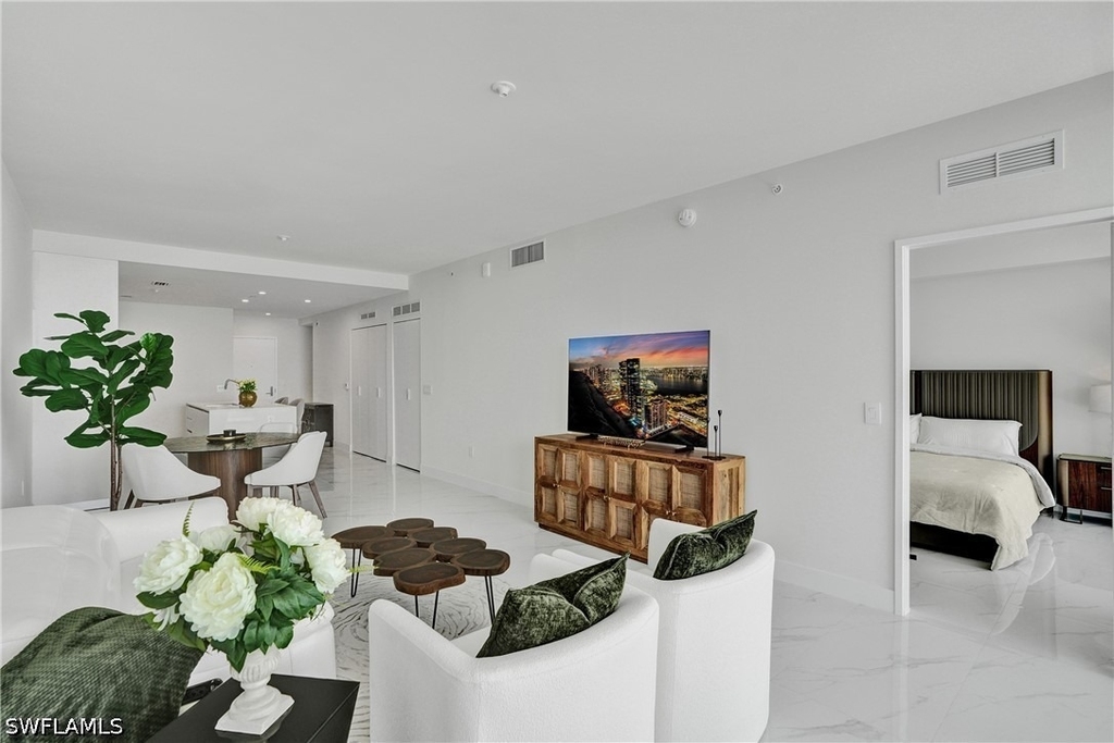 700 Ne 24th Street - Photo 5