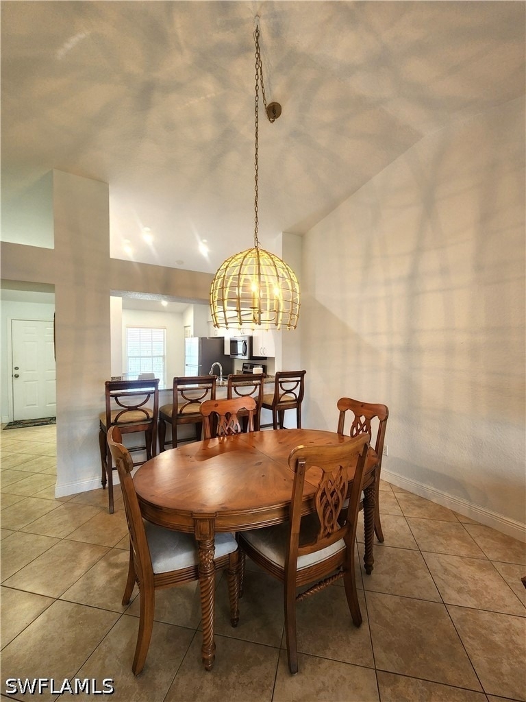 9640 Victoria Lane - Photo 6