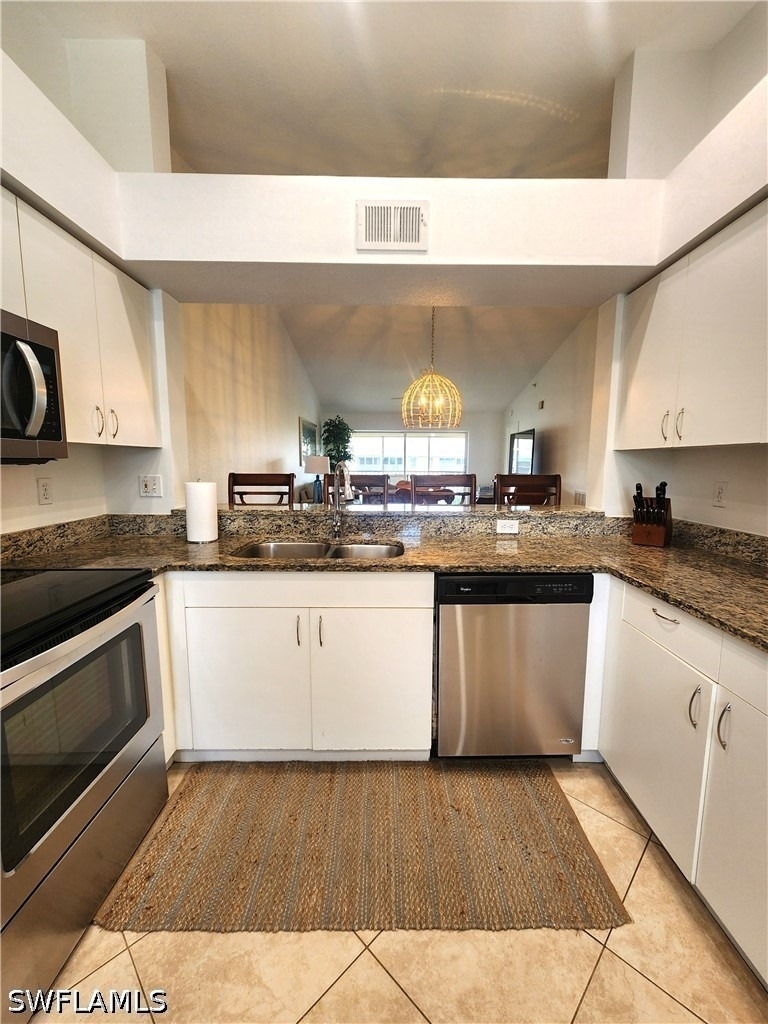 9640 Victoria Lane - Photo 3