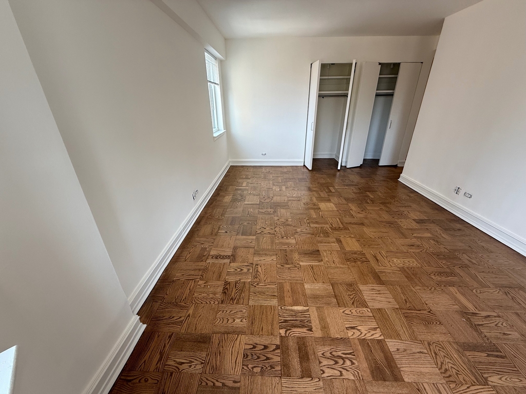 200 East 71st Street - Photo 6