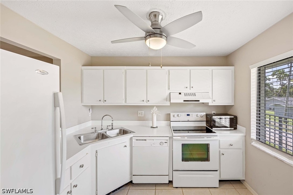 1101 Rosemary Court - Photo 8