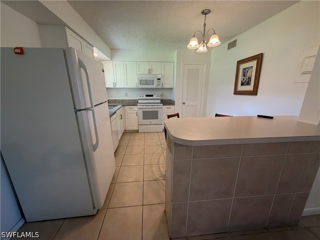 3325 Airport Road N - Photo 1