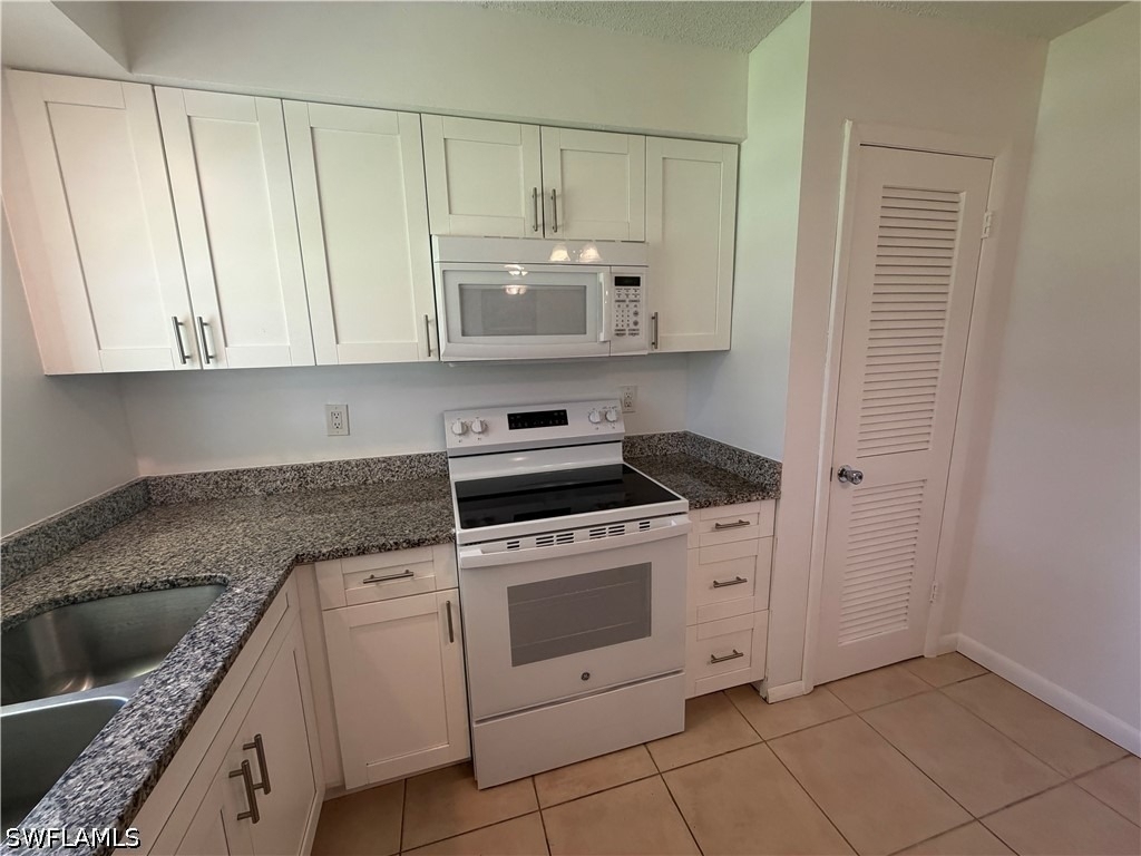 3325 Airport Road N - Photo 7