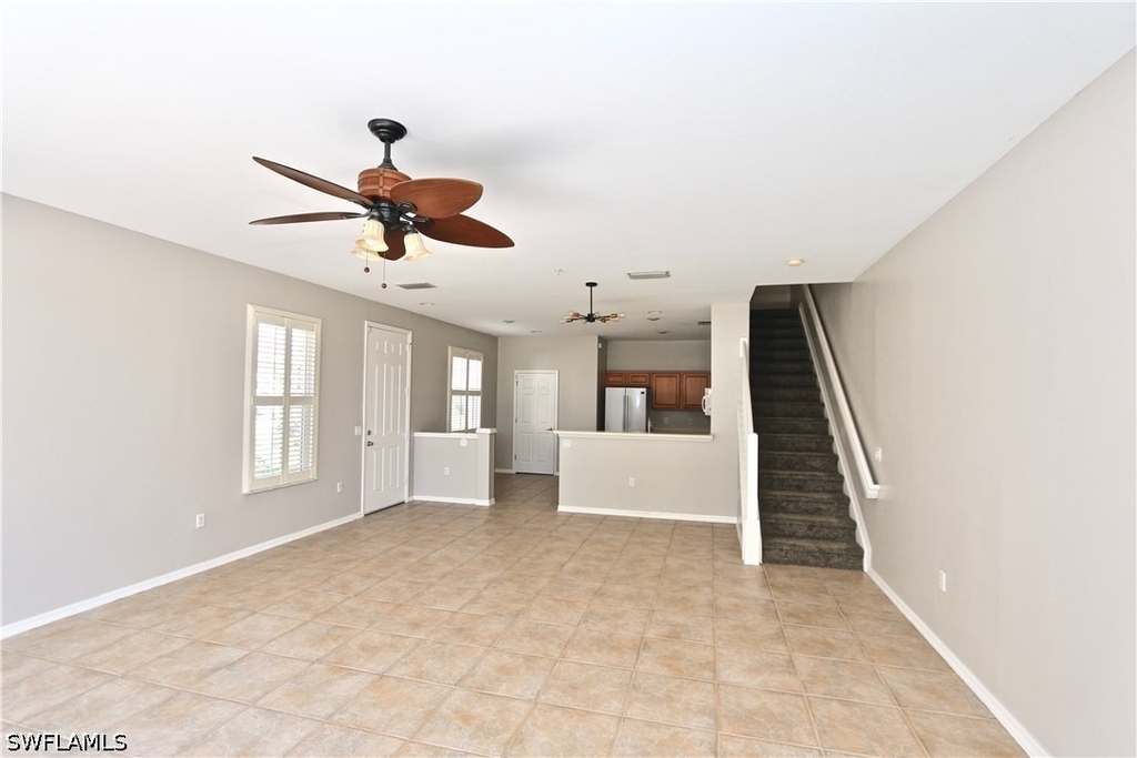 1055 Albany Court - Photo 17
