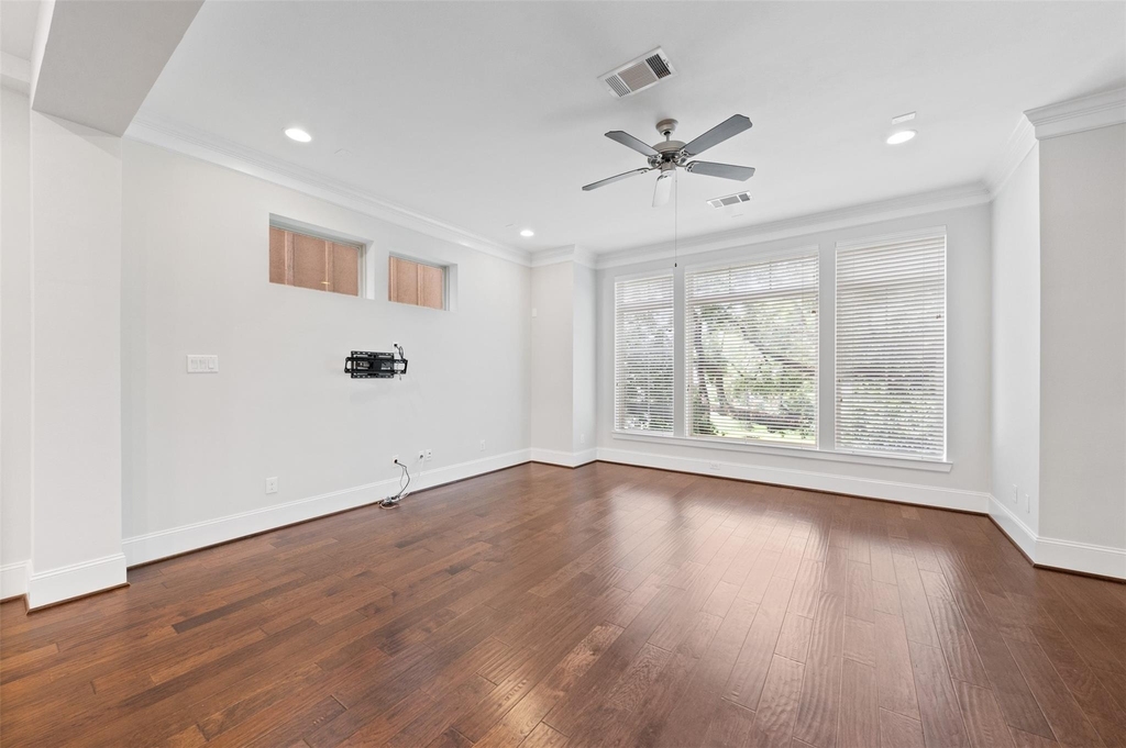 1823 Drew Street - Photo 14
