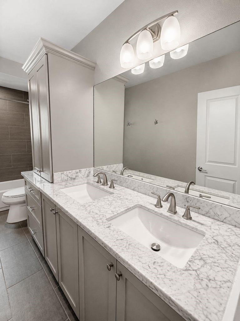 1624 Sealy - Photo 6