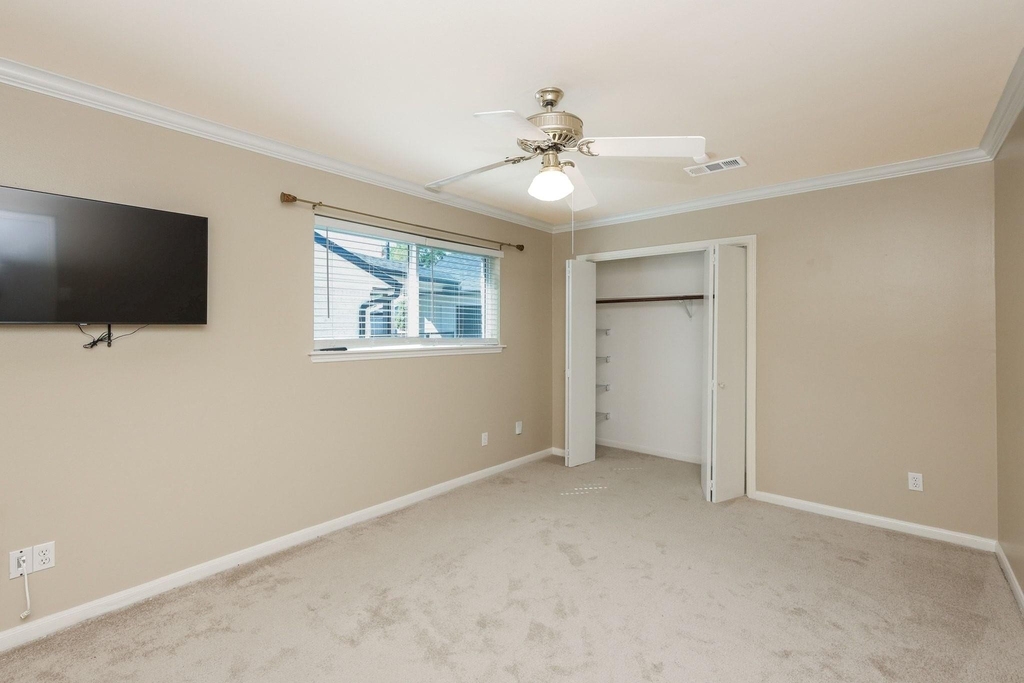 2815 Manila Lane - Photo 11