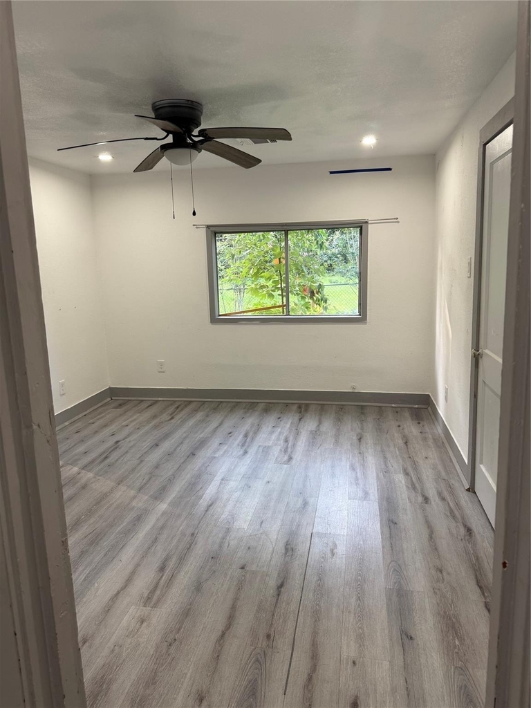 311 Virginia Street - Photo 3