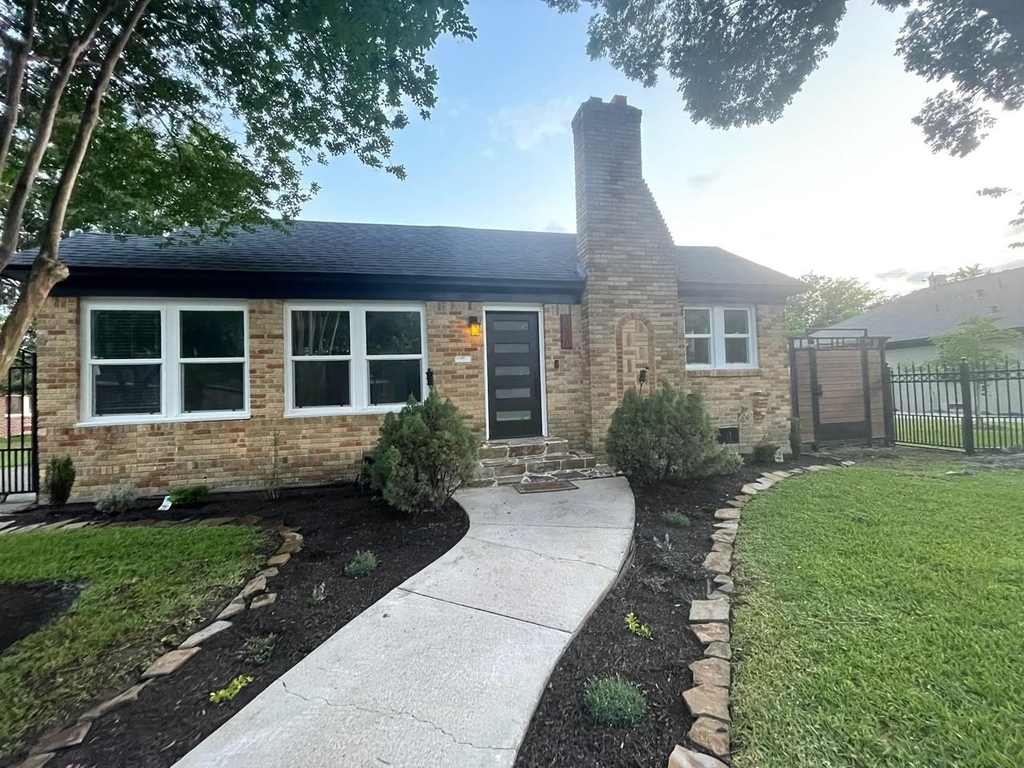 3020 Arbor Street - Photo 0
