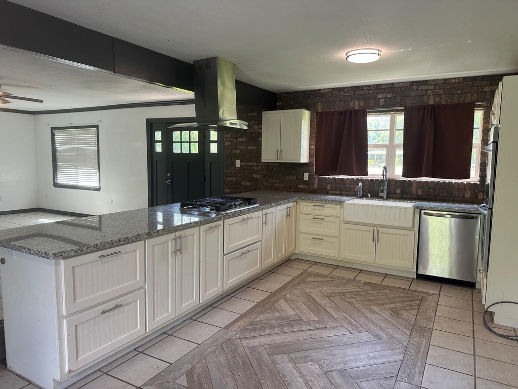 2708 County Road 686 - Photo 2