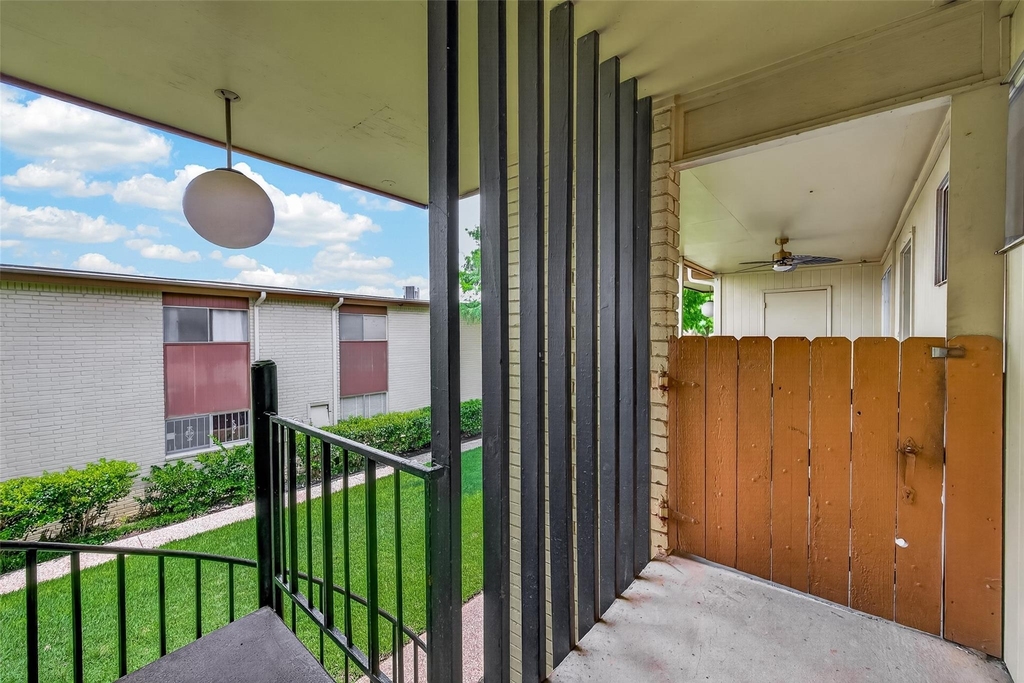 7714 Renwick Drive - Photo 5