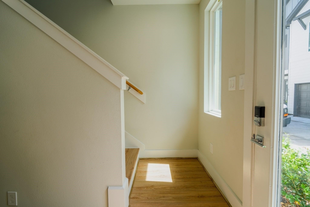 615 Northew Street - Photo 4