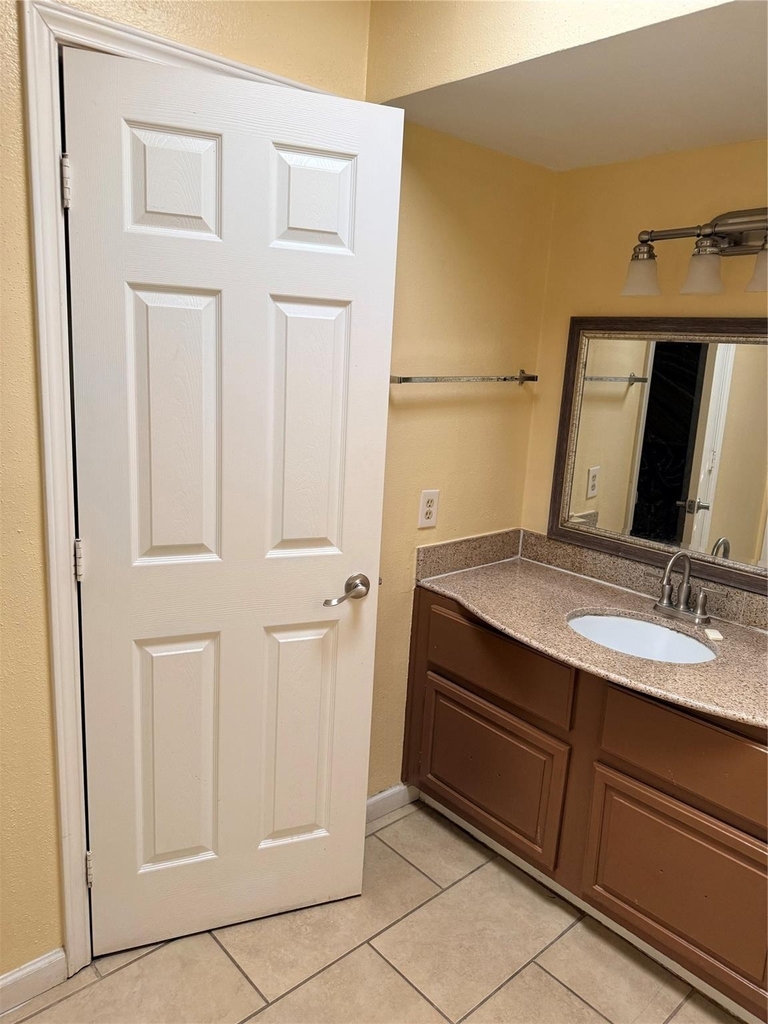 7047 Bissonnet Street - Photo 5