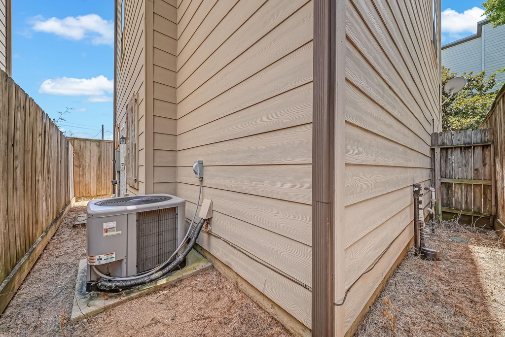 1616 Live Oak Street - Photo 1
