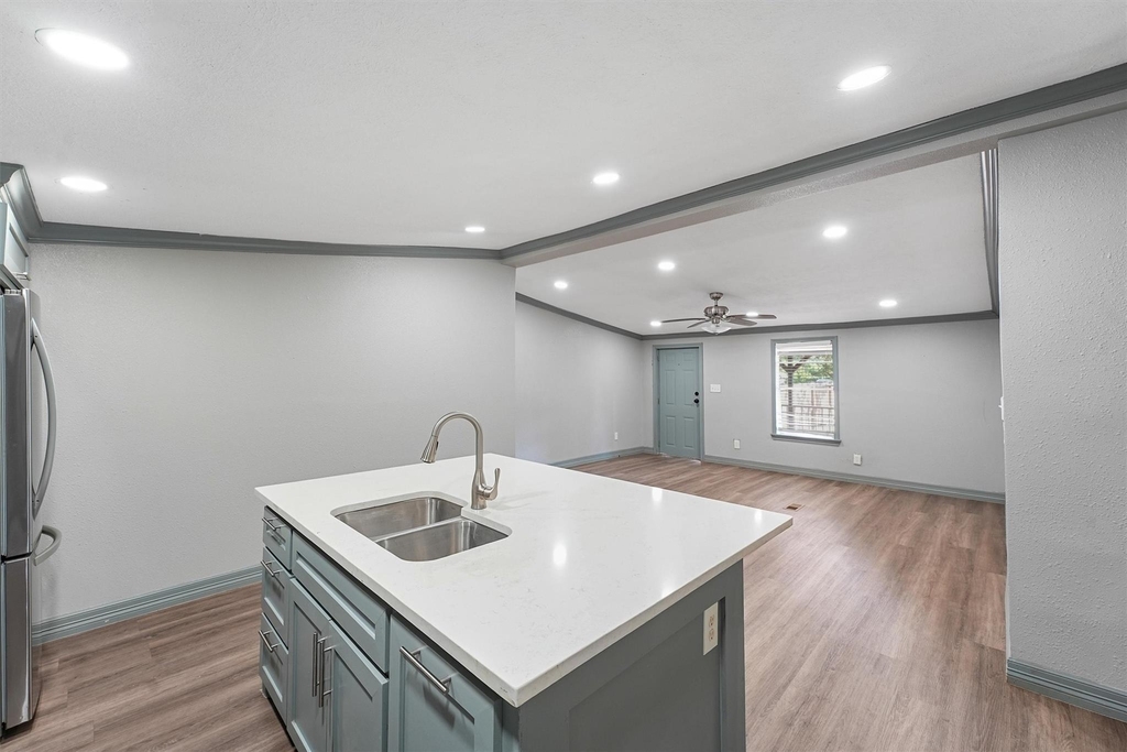 110 Robin Street - Photo 7