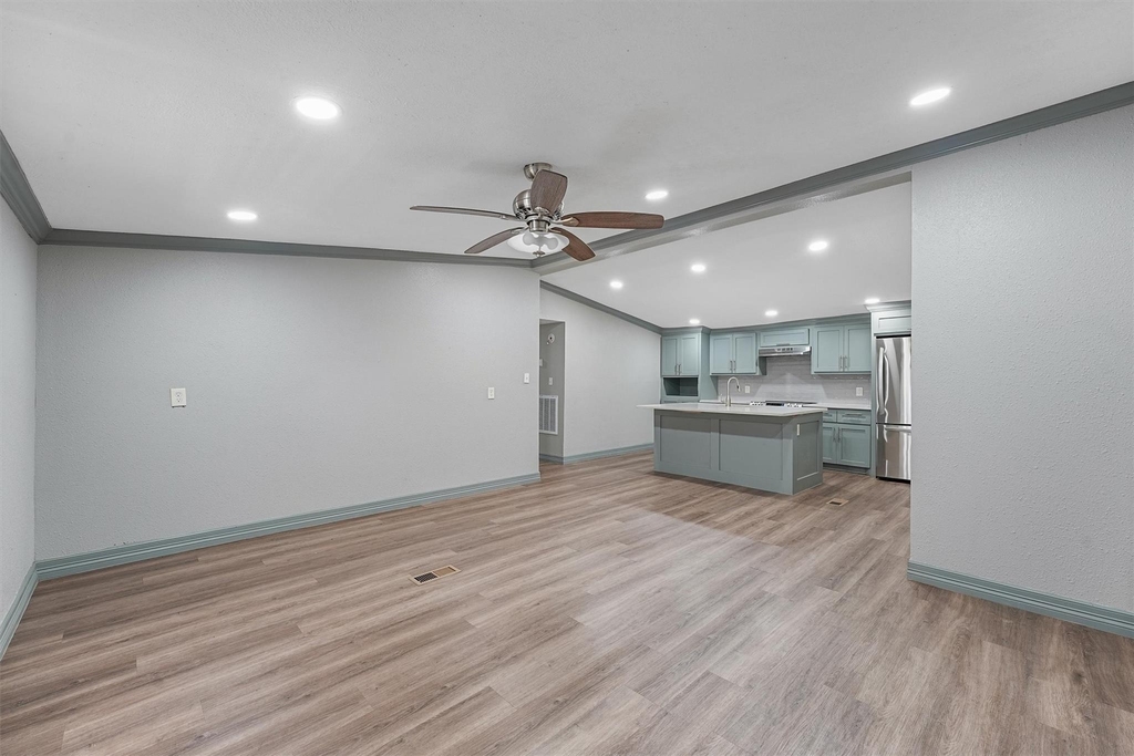 110 Robin Street - Photo 3
