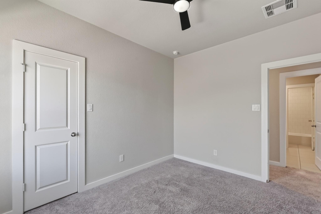 706 Santa Elena Trail - Photo 11