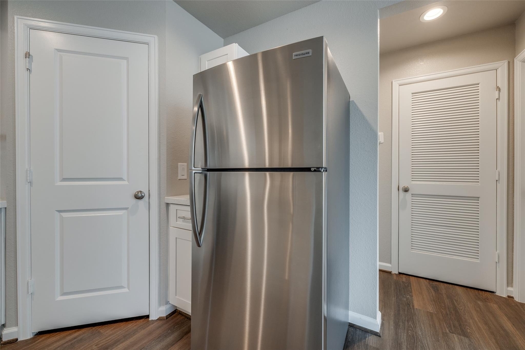 221 Park Place Circle - Photo 14
