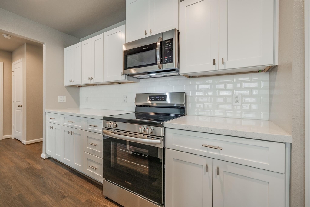 221 Park Place Circle - Photo 12