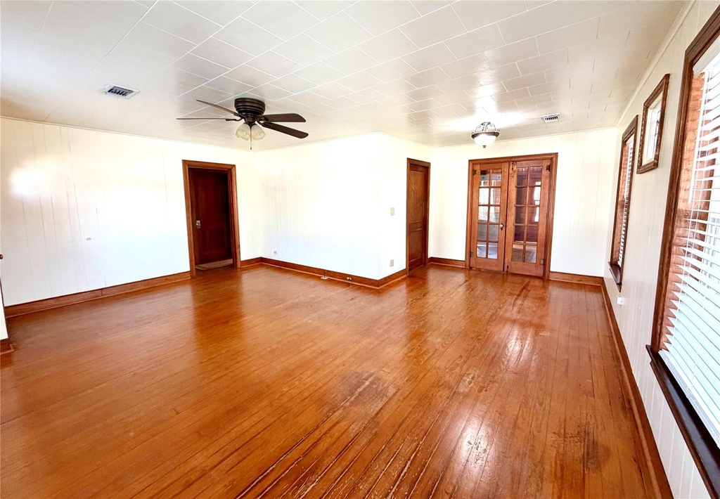 1104 Marie Street - Photo 8