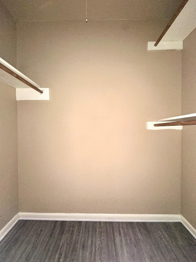 5830 Effingham Drive - Photo 13
