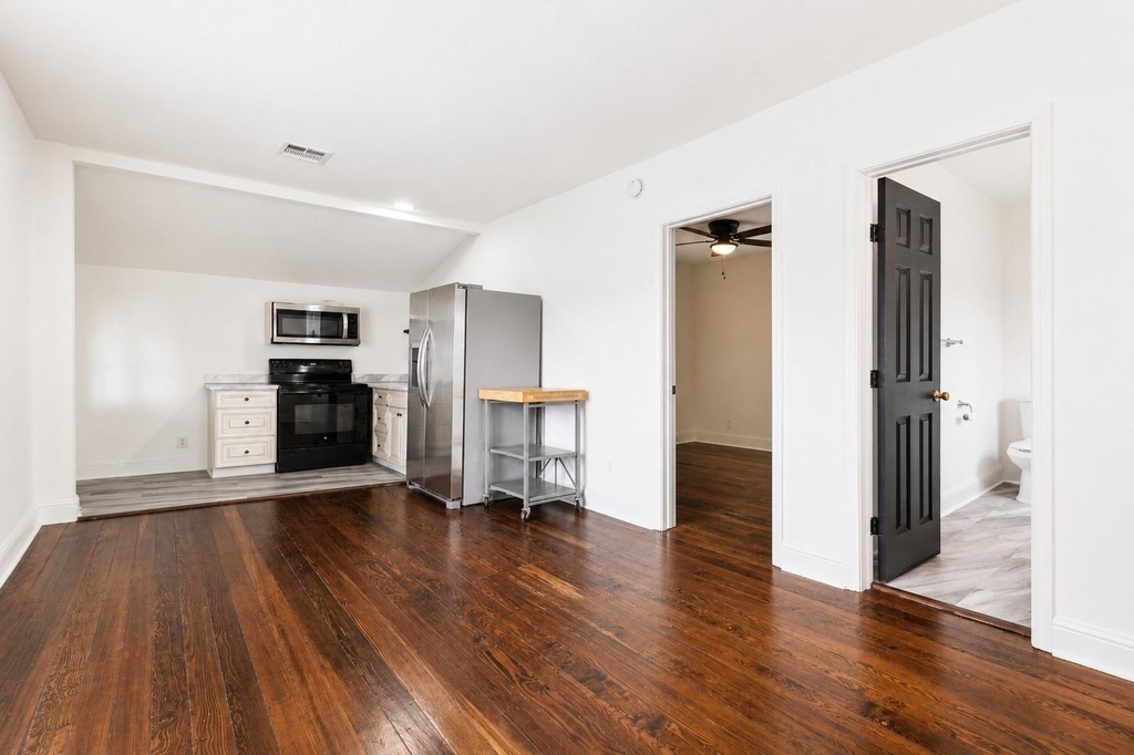 6816 Sherman Street - Photo 3