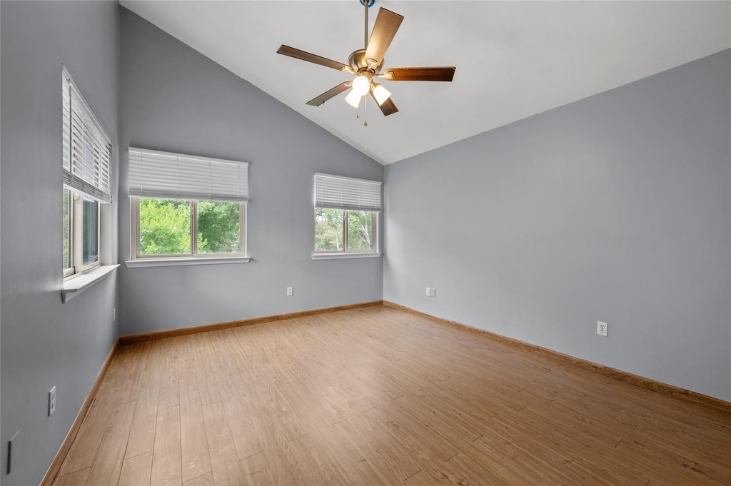 11709 Lakeside Place Drive - Photo 17