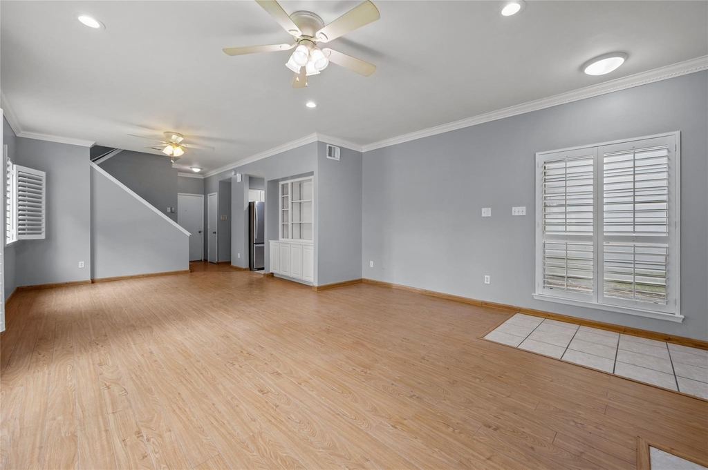 11709 Lakeside Place Drive - Photo 3