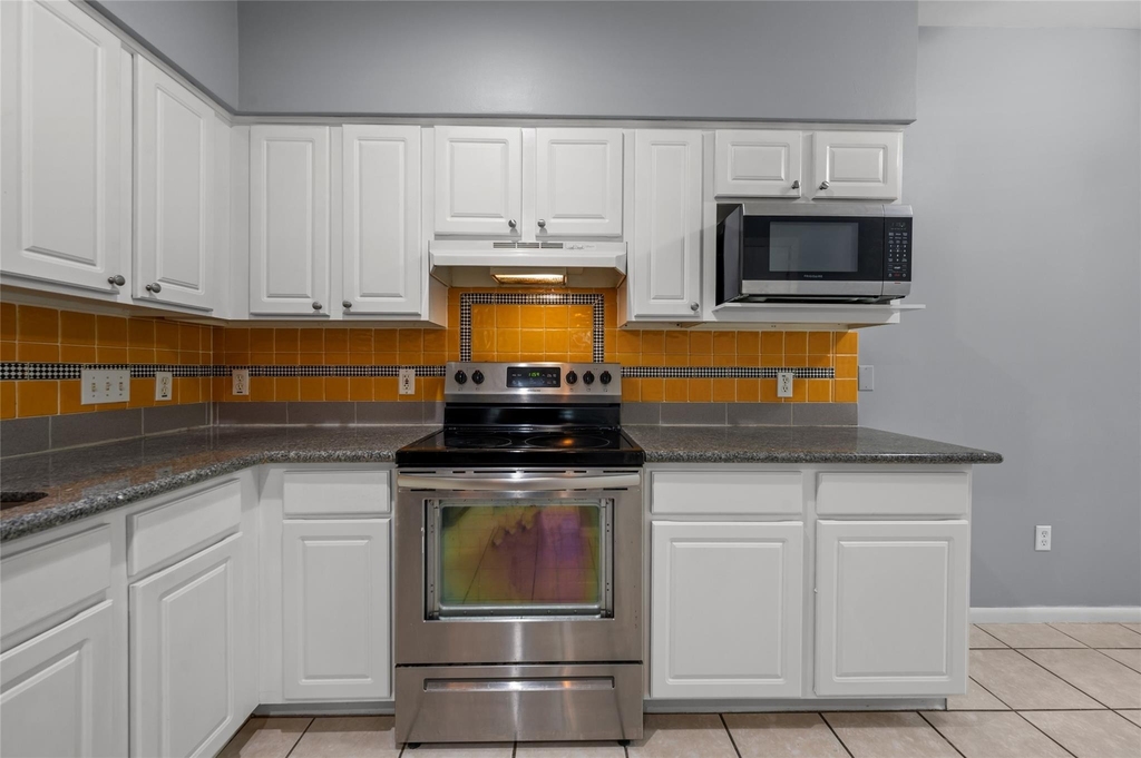 11709 Lakeside Place Drive - Photo 10