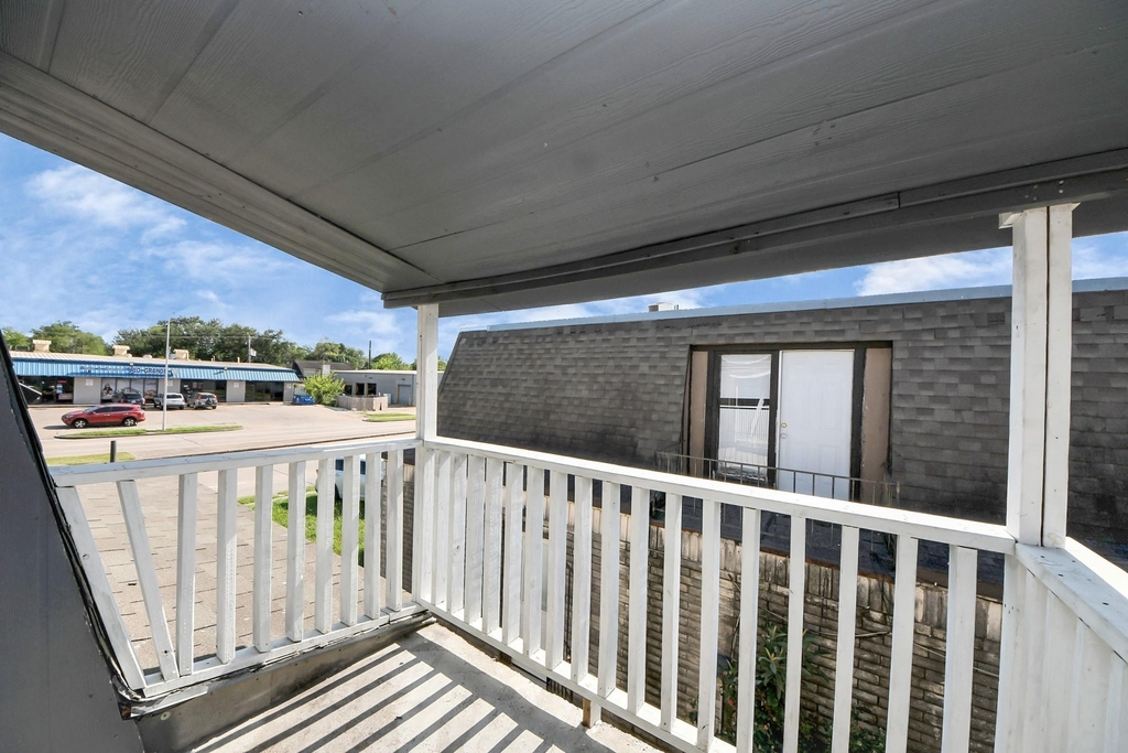 12068 Beechnut Street - Photo 37