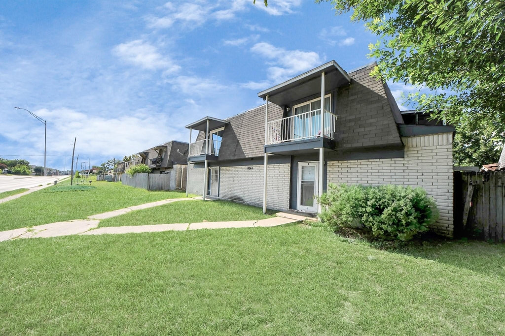 12068 Beechnut Street - Photo 4