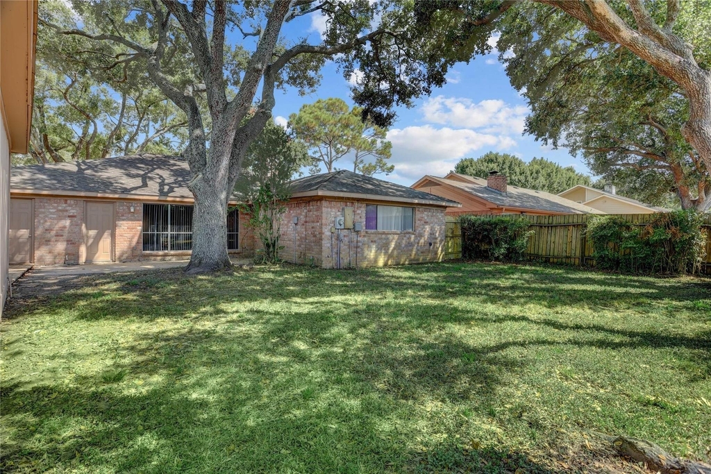 15118 Steeplechase Road - Photo 10