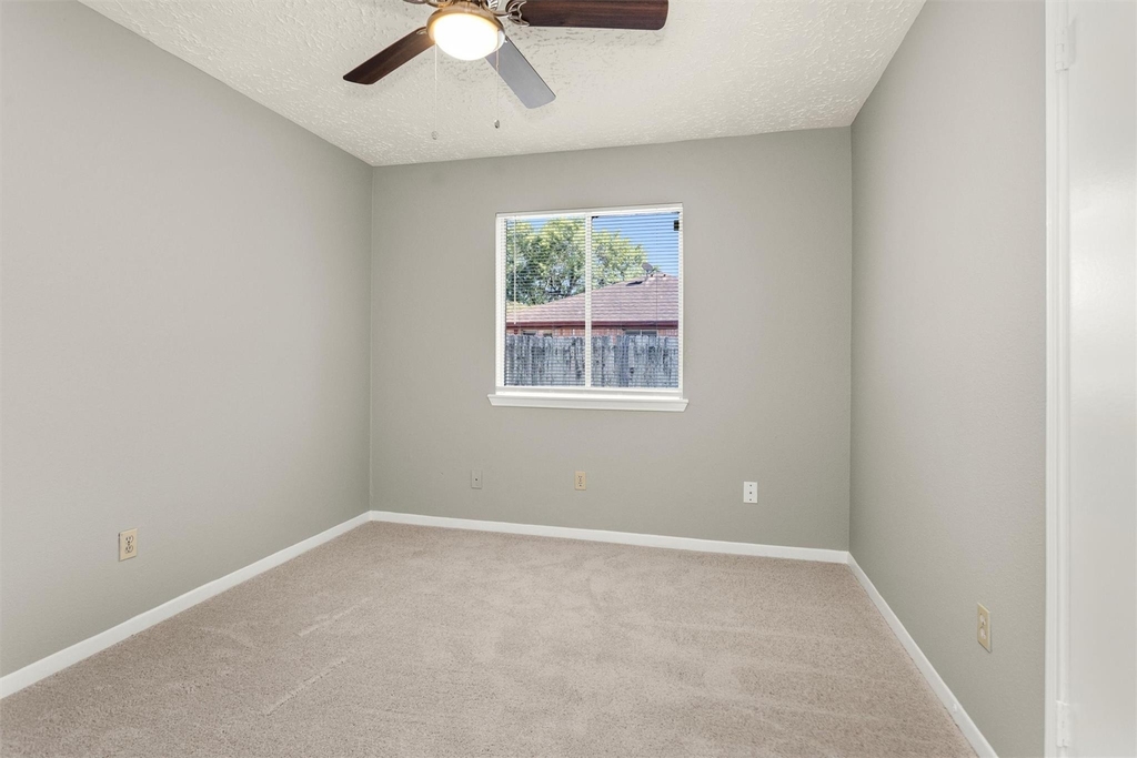 22819 Capitol Landing Lane - Photo 19